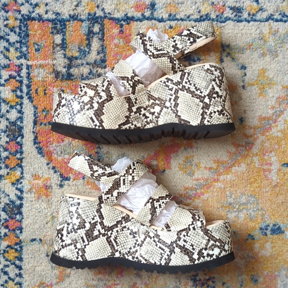 Free People Chelsea Embossed Snake Print Strappy Platform Sandals Beige Black 38 - Picture 7 of 16
